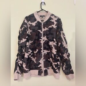 Vintage Men’s Jackson Camo Bomber Jacket
